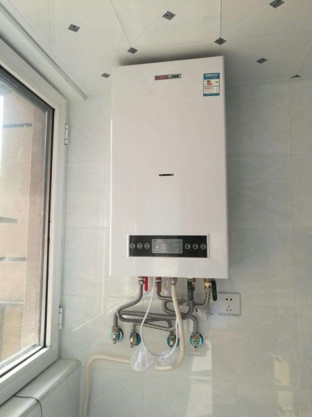 美的空調塵滿燈亮原因