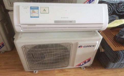 美的空調顯示塵滿怎么清理