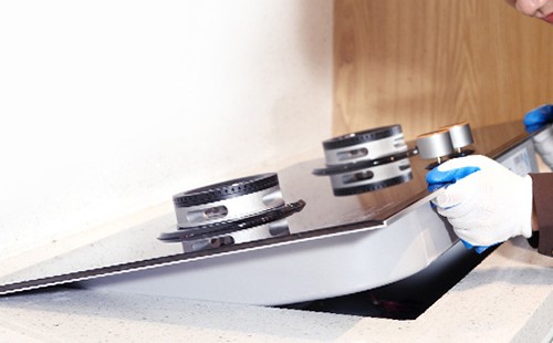 海爾燃氣灶冒黑煙故障分析/燃氣灶冒黑煙維修處理